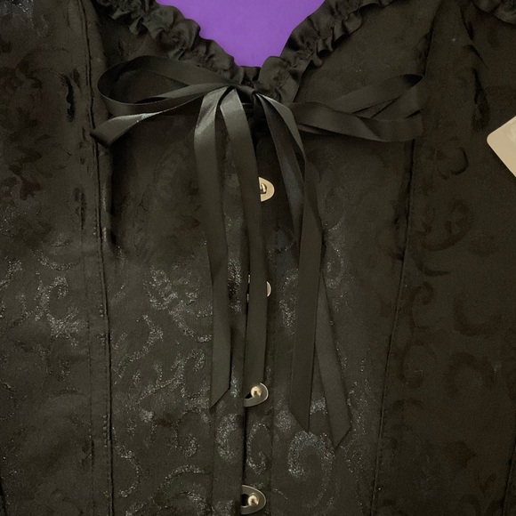 Black Bustier - Picture 7 of 7